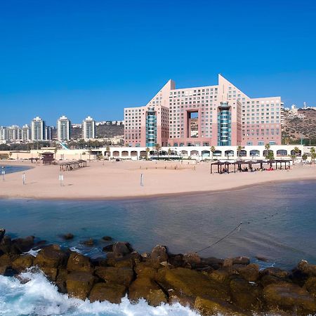 Almog Beach Apartments מגדלי חוף הכרמל חיפה Ngoại thất bức ảnh