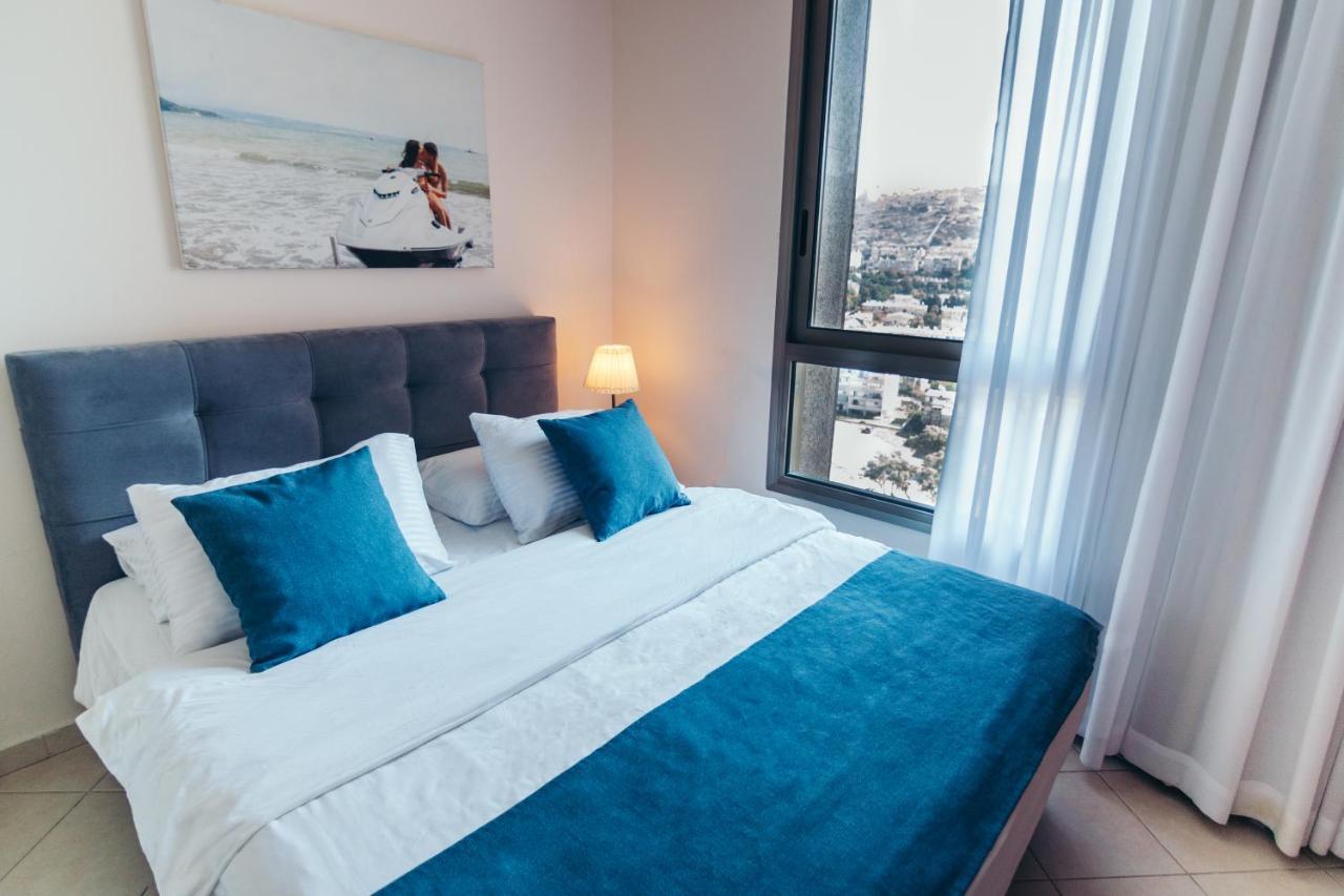 Almog Beach Apartments מגדלי חוף הכרמל חיפה Ngoại thất bức ảnh