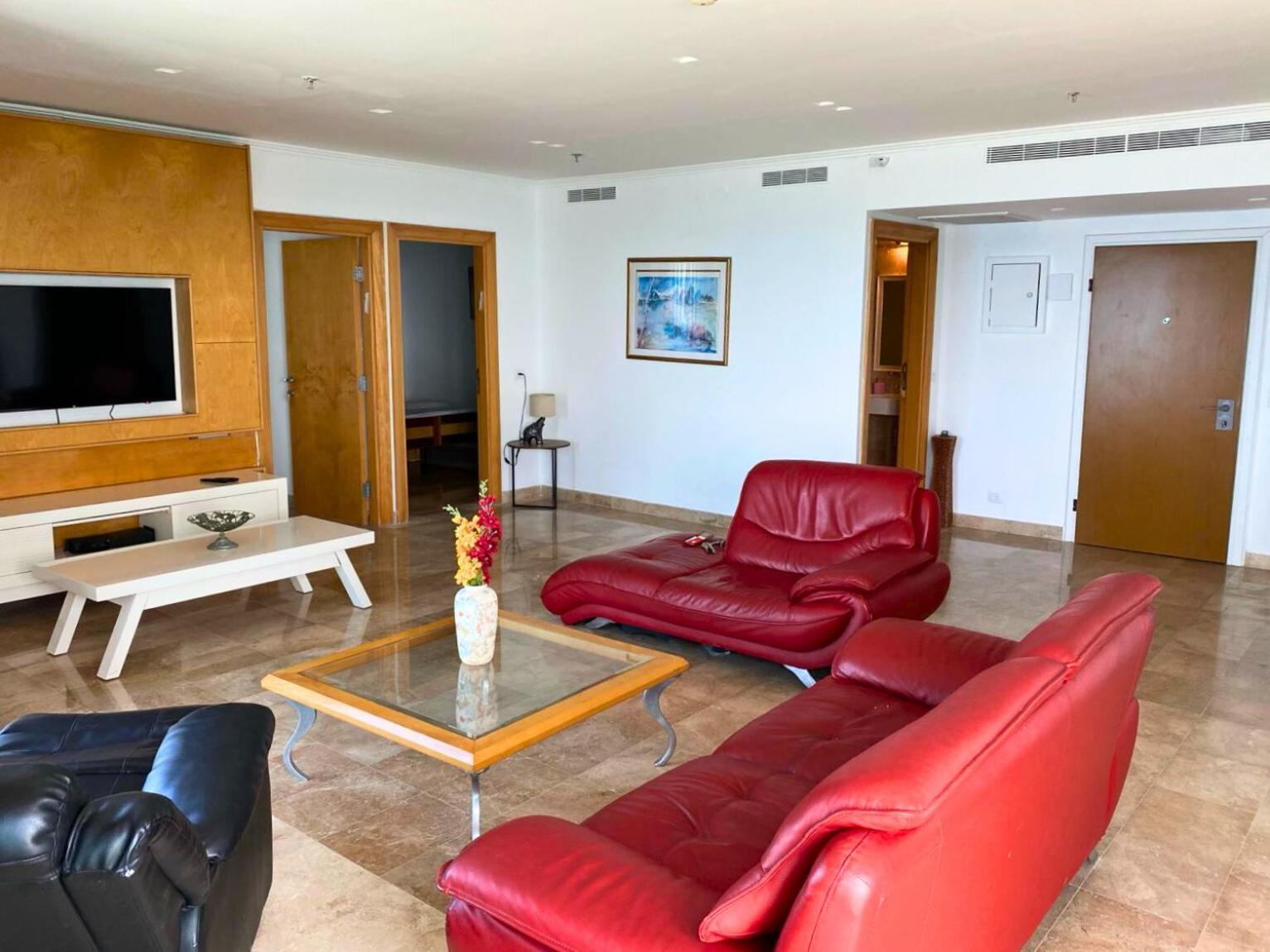 Almog Beach Apartments מגדלי חוף הכרמל חיפה Ngoại thất bức ảnh